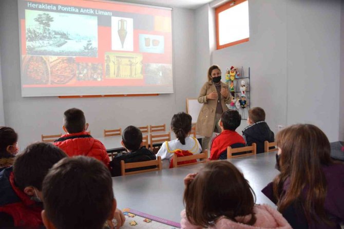 Minik Arkeologlar Kazı Yaptı