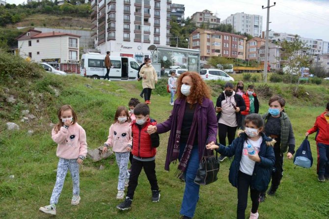 Minik Arkeologlar Kazı Yaptı