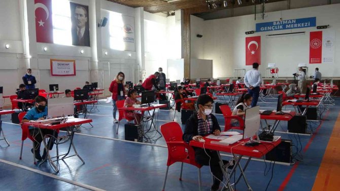 Batman’da ’Deneyap Atölyesi’ Öğrenci Seçme Sınavları Başladı