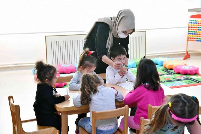 Çocuk Gündüz Bakım Evlerine Yoğun İlgi