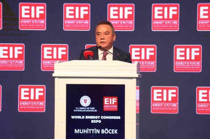 Başkan Böcek: “Antalya’nın Karbon Miktarını 2030 Yılına Kadar, Yüzde 40 Azaltma Hedefindeyiz”