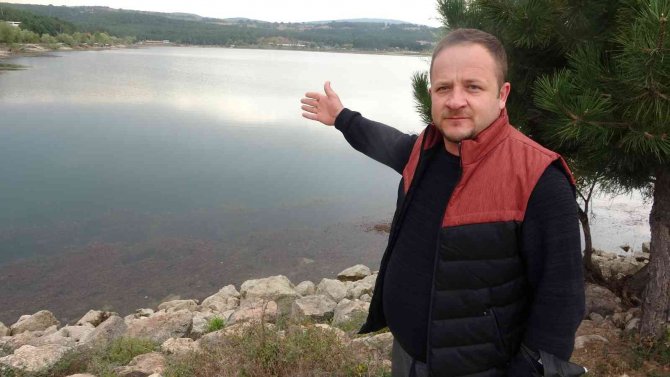 Pelitözü Gölet’i Anfibi Tipi Kepçeyle Temizlenmeye Başlandı