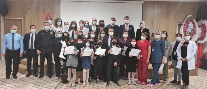 Sağlık Çalışanı Anne Babaların Çocuklarından “Covid-19” Sergisi