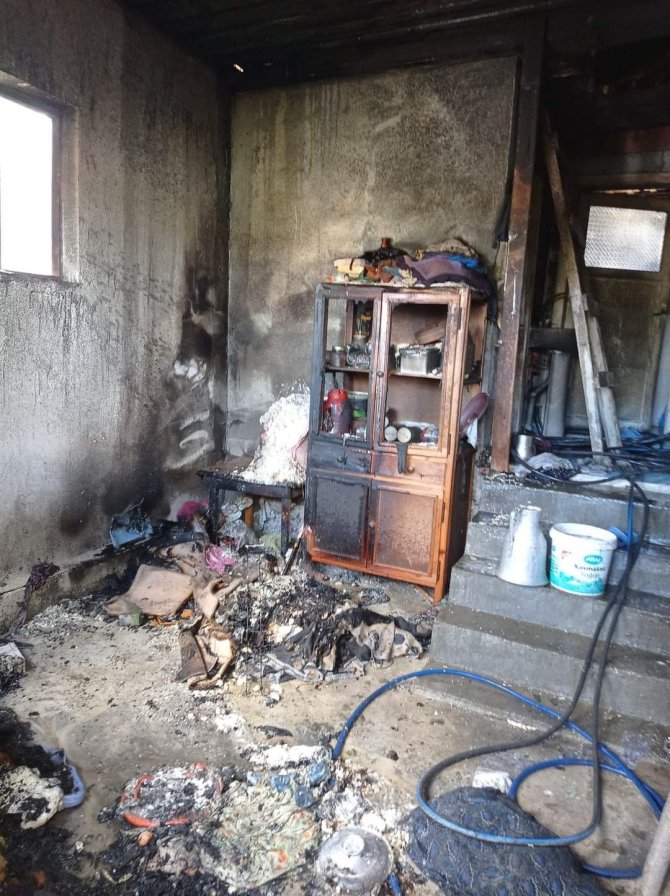 Evi Yanan Alheizmer Hastası Kadın Ölümden Döndü