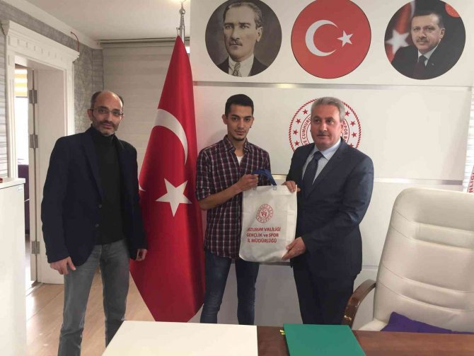 Gençlik Spor İçin Kulaç Atacak