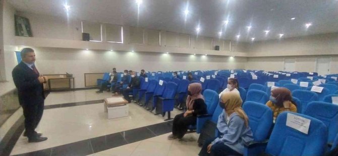 Afetlerde Görev Alacak Öğrencilerin Eğitimlerine Başlandı