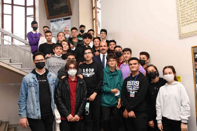 Başkan Altay Mezun Olduğu Konya Lisesi’nde