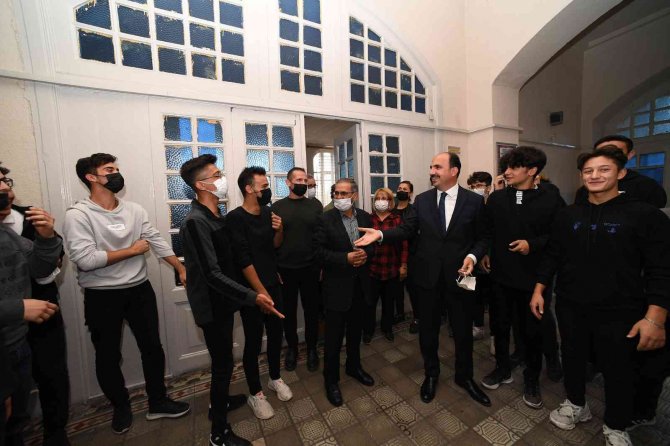 Başkan Altay Mezun Olduğu Konya Lisesi’nde