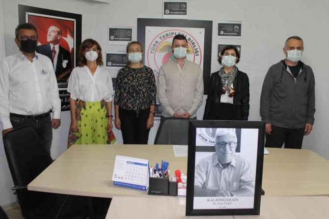 Koronaya Yenik Düşen Dr. Esat Ülkü, Ölüm Yıldönümünde Anıldı