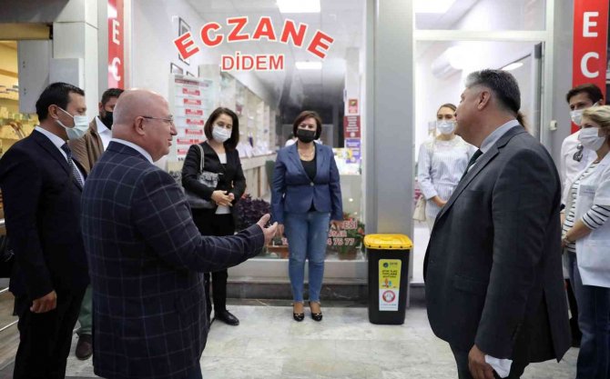 Menteşe Belediyesinden Eczanelere Atık İlaç Kutusu