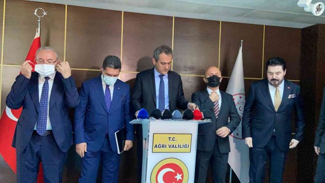 Milli Eğitim Bakanı Özer, Ağrı’ya Eğitim Alanında Yatırım Müjdeleri Verdi