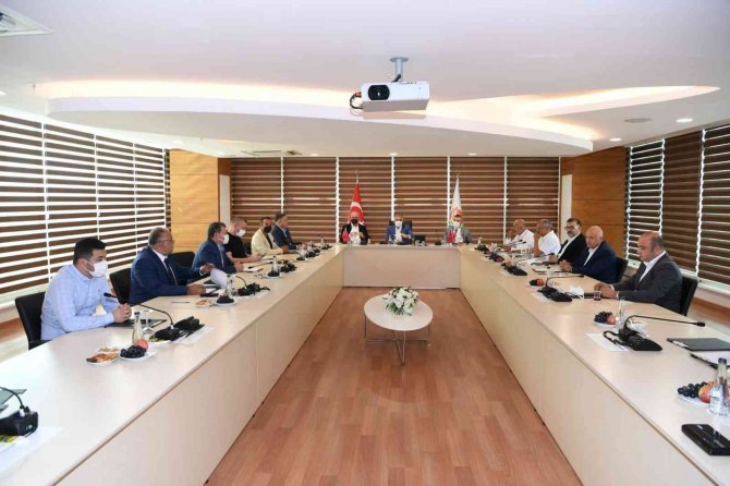 Vali Ersin Yazıcı: “Yenilikçi Çalışmalarla Yerli Ve Milli Sanayimizi Geliştiriyoruz"