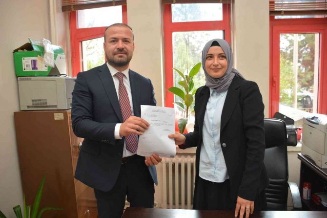 Özçelik-i̇ş Sendikası Karabük Şube Başkanı Yılmaz Mazbatasını Aldı