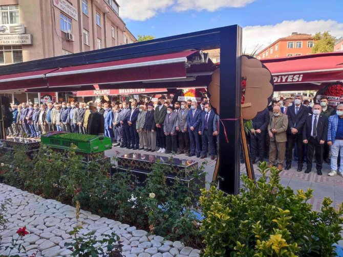 Başkan Yıldızkaya’nın Annesi Toprağa Verildi