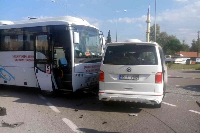 Samsun’da Zincirleme Trafik Kazası: 5 Yaralı