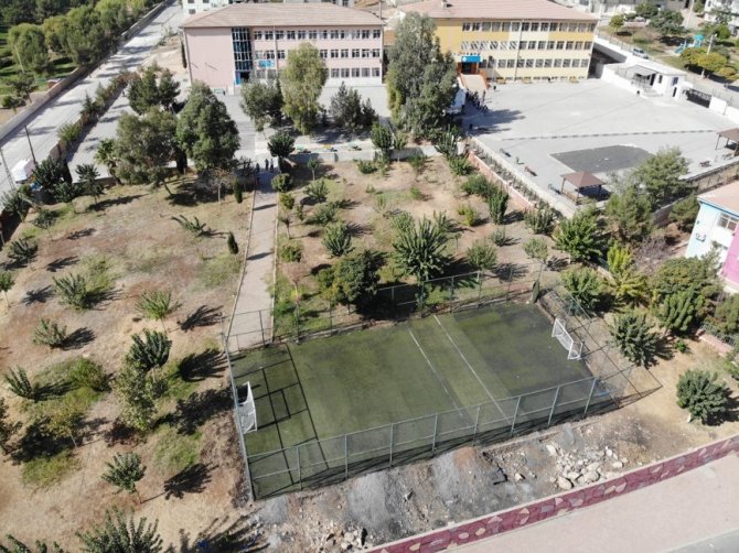 Şanlıurfa’da 12 Okula Halı Sahaya Projesi