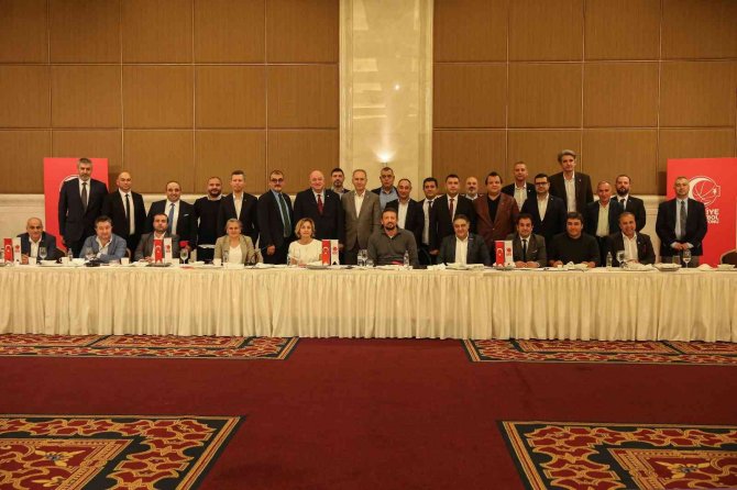 Hidayet Türkoğlu, Kulüp Temsilcileriyle Bir Araya Geldi