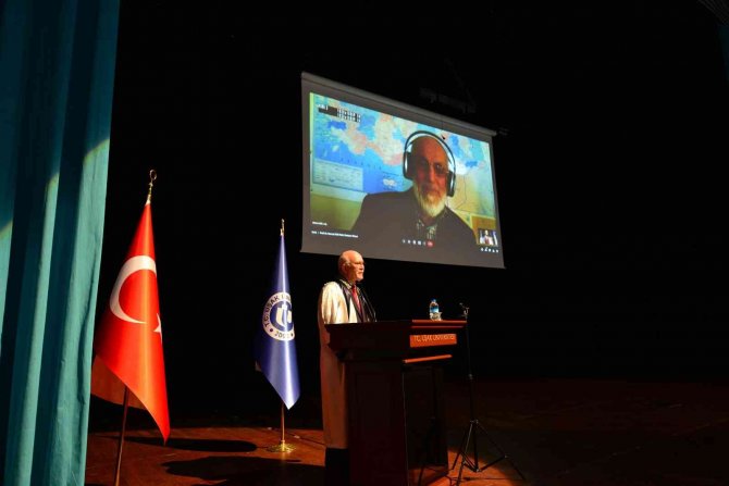 Uşak Üniversitesi, Prof. Dr. Nevzat Kor’a ‘Fahri Doktora’ Unvanı Verdi