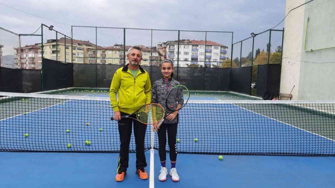 Elif Nisa Akbaş: "Hayalim Wimbledon’da Oynamak"