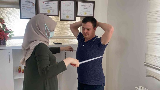 Önce Kendisi Kilo Verdi Sonra Kilo Vermek İsteyenlere Umut Oldu