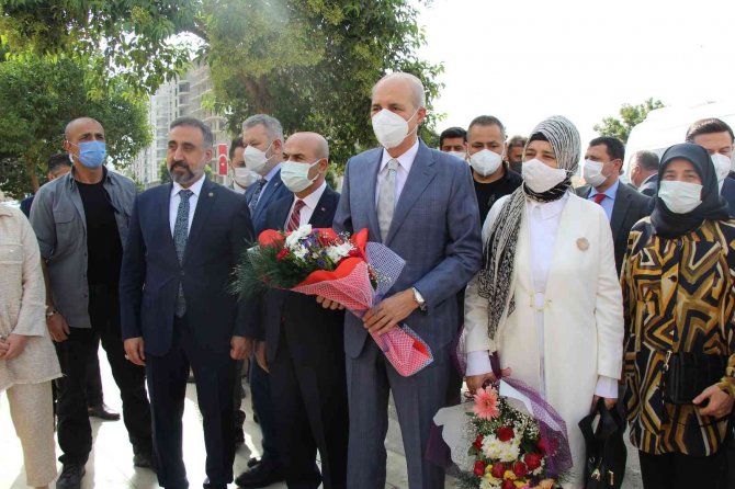 Ak Parti Genel Başkan Vekili Kurtulmuş: "Biz İnsanlarımızın Farklılıklarını Asla Ayrılık Vesilesi Olarak Görmeyeceğiz"