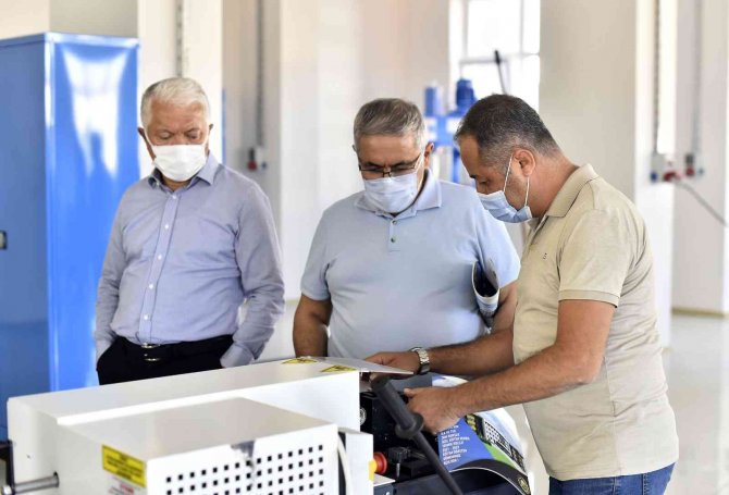 Osb Teknik Koleji Misafirlerini Ağırlıyor
