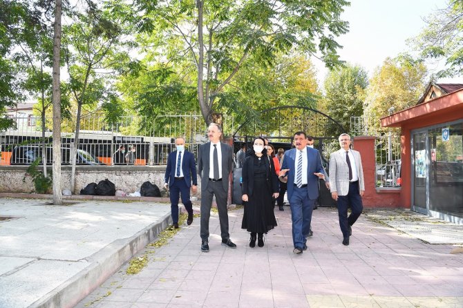 Bakanlık Yetkilileri Malatya’da İncelemelerde Bulundular