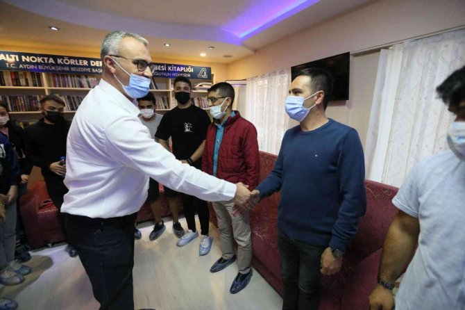 Başkanvekili Altıntaş, Altı Nokta Körler Derneği Üyeleri İçin Kitap Okudu