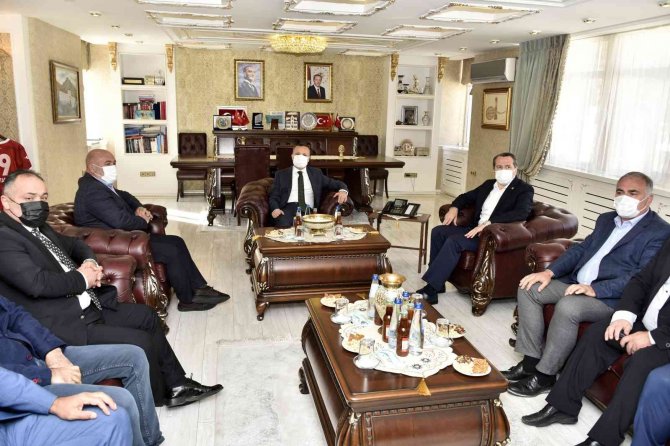 Memur-sen Genel Başkanı Ali Yalçın Gümüşhane’de