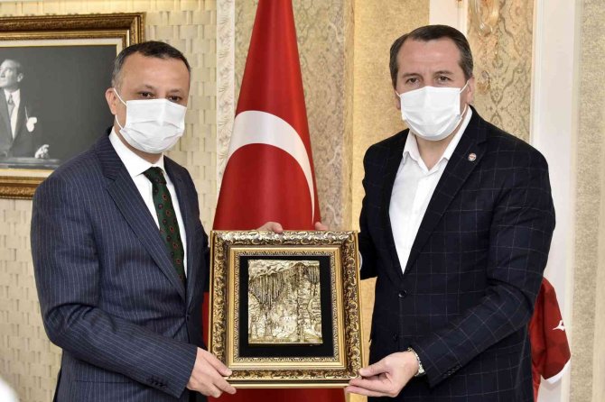 Memur-sen Genel Başkanı Ali Yalçın Gümüşhane’de