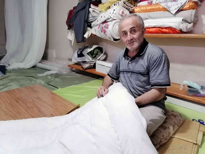 İ̇ğnenin Ucundaki Emek