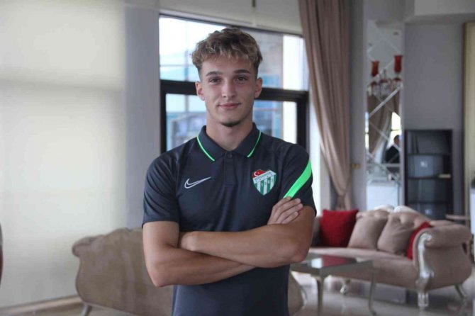 Bursaspor, Eren Güler’le 3 Yıllık Anlaşma Yaptığını Duyurdu