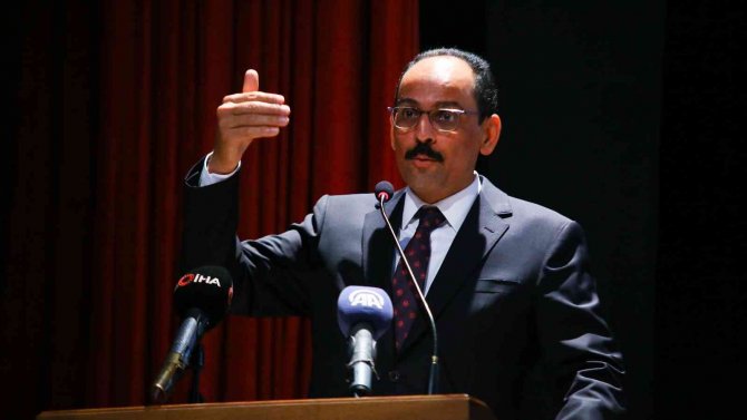 Cumhurbaşkanlığı Sözcüsü Kalın: “Yunus Emre’nin ‘Yaratılanı Sevdim Yaratandan Ötürü’ Sözü Türkçe Üzerinden Evrensel Bir Mesajdır”