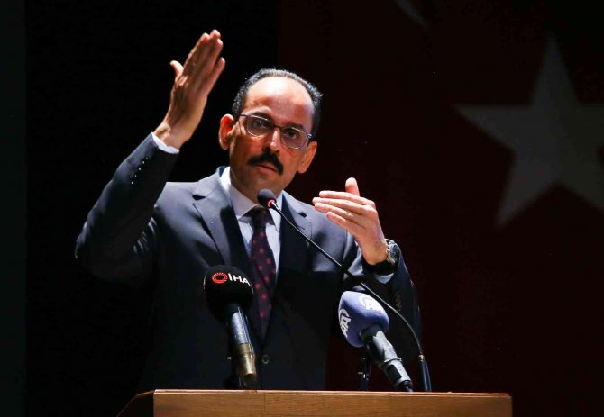 Cumhurbaşkanlığı Sözcüsü Kalın: “Yunus Emre’nin ‘Yaratılanı Sevdim Yaratandan Ötürü’ Sözü Türkçe Üzerinden Evrensel Bir Mesajdır”