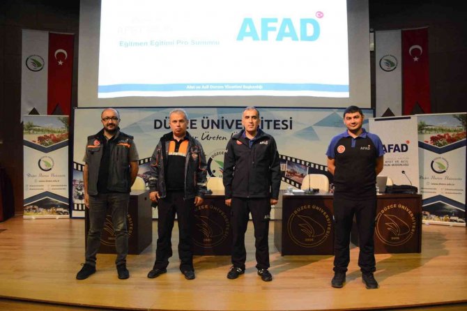 Afet Bilinci Eğitmeni Olacaklar