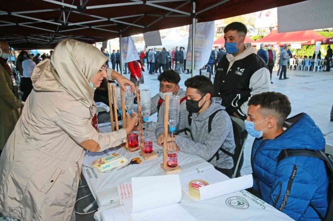 Gaziosmanpaşa’da ’Küçük Buluşlar Büyük Dünyalar’ Bilim Şenliği