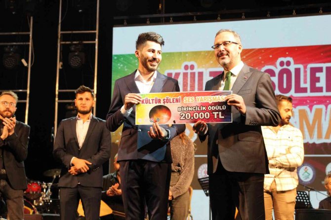 Bakan Kasapoğlu Şırnak’ta “Kültür Şöleni Ve Ses Yarışması” Finaline Katıldı