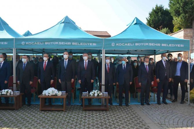 Bilal Erdoğan: "Kurumlarımızın Hedef Alınmasının Bir Sebebi Var"
