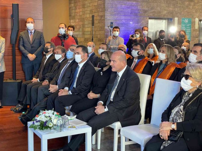 Bakan Soylu: "Sosyal Medyada ’Siyasi Cinayetler’ Tartışmasını Manipüle Edenlerin Yüzde 69’u Bot Hesaplar"