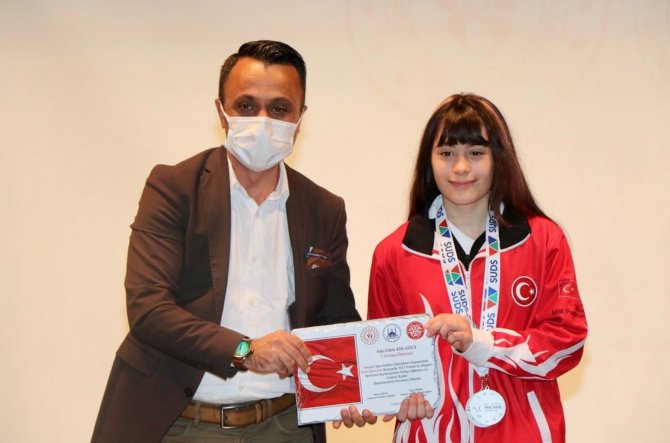 Genç Sporcudan 4 Dünya Rekoru