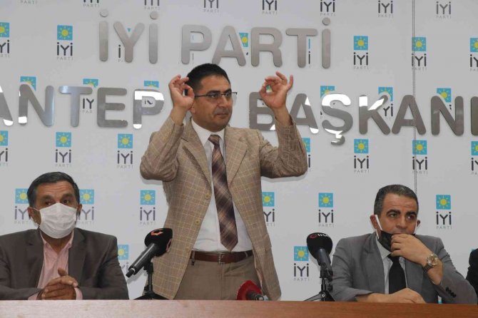 İ̇yi̇ Parti’de İstifa Şoku