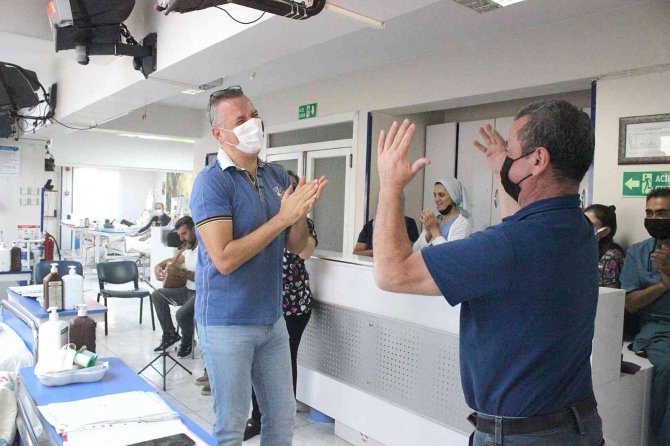 Diyaliz Hastalarına Müzikli Terapi