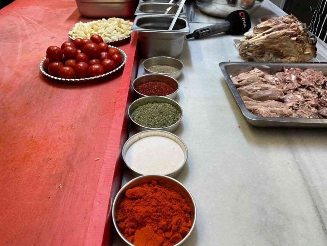 Maraşlı Şeften Kış Aylarında "Kelle Paça" Önerisi