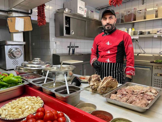 Maraşlı Şeften Kış Aylarında "Kelle Paça" Önerisi