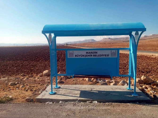 Mardin’de Kırsal Mahallelere 35 Durak Montajı Yapıldı