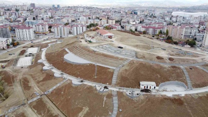 Yumurtatepe Bölge Parkı Çalışmaları Hızla Devam Ediyor