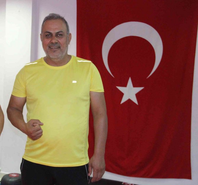 Elazığ’dan 3 Sporcu Dünya Kick Boks Şampiyonası’nda