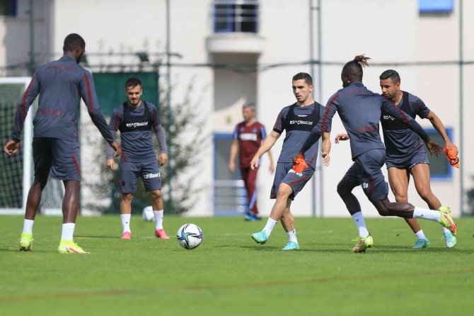 Trabzonspor, Fenerbahçe Maçı Hazırlıklarını Sürdürdü