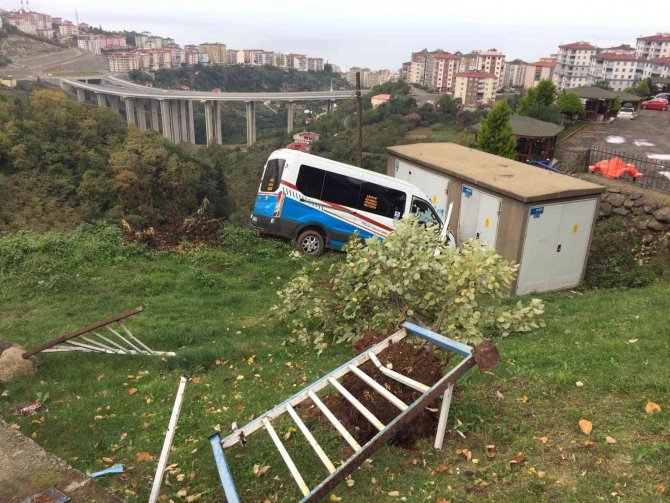 Trafoya Çarparak Durabildi