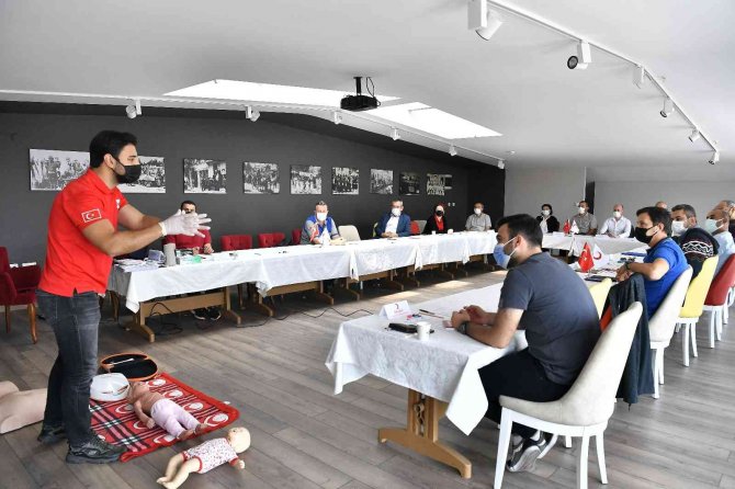 Osmangazi Personeline Kızılay’dan İlk Yardım Sertifikası